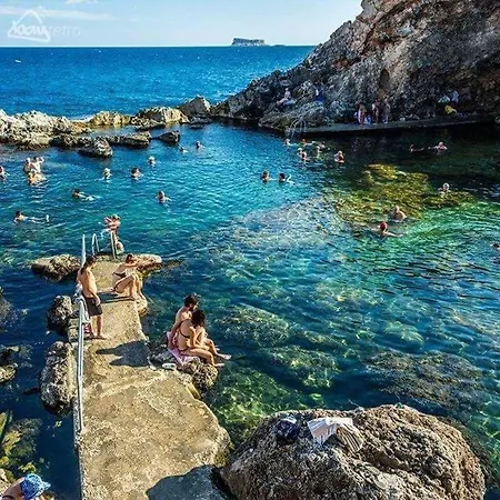 Bizzilla Lodging Mqabba